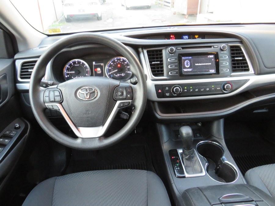 2019 Toyota Highlander LE AWD 7 Passenger, available for sale in Middle Village, New York | Road Masters II INC. Middle Village, New York 2019 Toyota Highlander LE AWD 7 Passenger, available for sale in Middle Village, New York | Road Masters II INC. Middle Village, New York