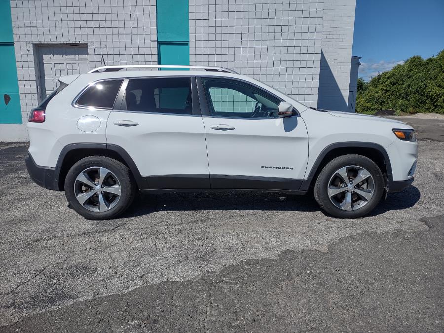 2019 Jeep Cherokee Limited 4x4, available for sale in Milford, Connecticut | Dealertown Auto Wholesalers. Milford, Connecticut
