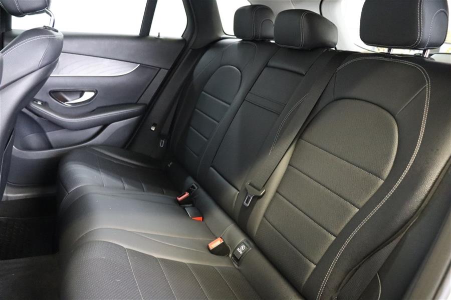 Used Mercedes-benz Glc 300 4MATIC 2018 | Fast Track Motors. Paterson, New Jersey Used Mercedes-benz Glc 300 4MATIC 2018 | Fast Track Motors. Paterson, New Jersey