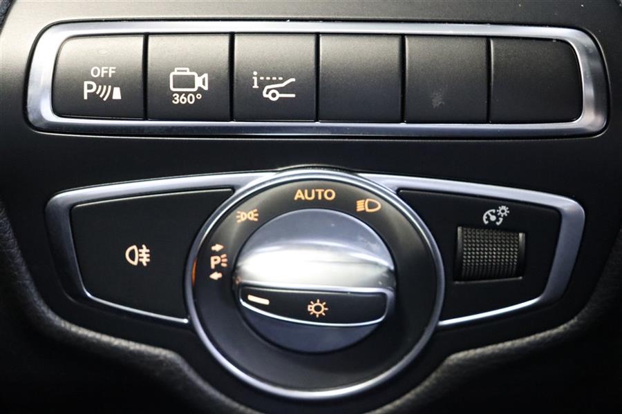 Used Mercedes-benz Glc 300 4MATIC 2018 | Fast Track Motors. Paterson, New Jersey Used Mercedes-benz Glc 300 4MATIC 2018 | Fast Track Motors. Paterson, New Jersey