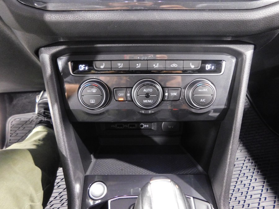 Used Volkswagen Tiguan 2.0T SEL R-Line Black FWD 2019 | Auto Gallery. Lodi, New Jersey Used Volkswagen Tiguan 2.0T SEL R-Line Black FWD 2019 | Auto Gallery. Lodi, New Jersey