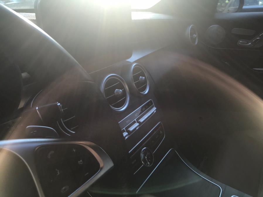 Used Mercedes-Benz C-Class 4dr Sdn C 300 Luxury 4MATIC 2015 | Car Valley Group. Jersey City, New Jersey Used Mercedes-Benz C-Class 4dr Sdn C 300 Luxury 4MATIC 2015 | Car Valley Group. Jersey City, New Jersey