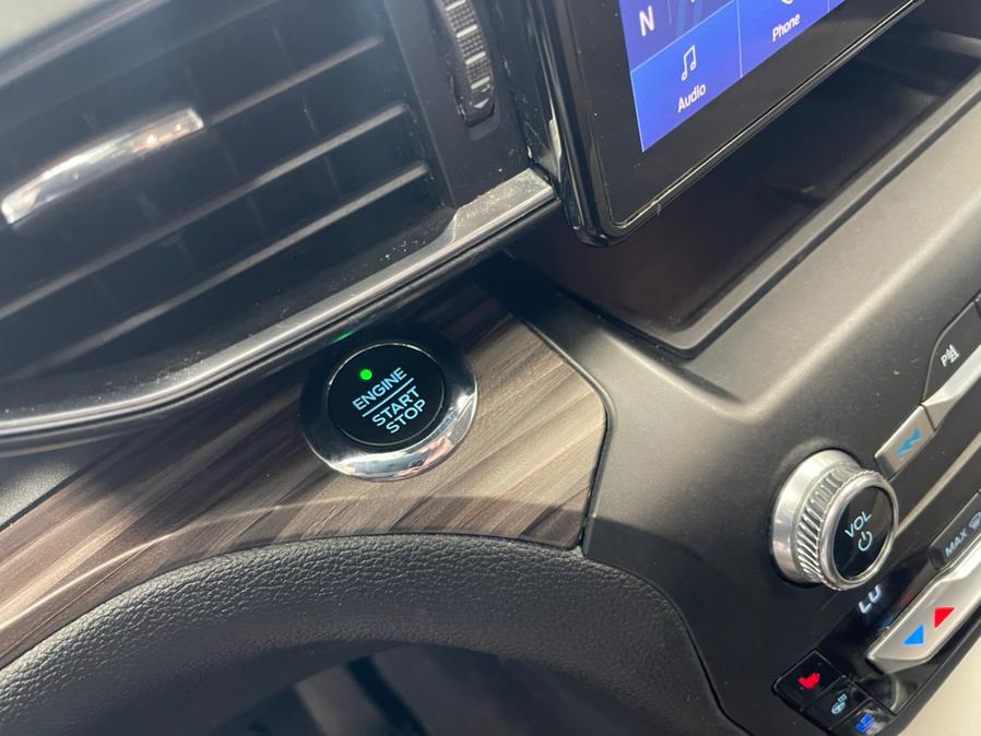 2020 Ford Explorer Limited 4WD, available for sale in Inwood, New York | 5 Towns Drive. Inwood, New York 2020 Ford Explorer Limited 4WD, available for sale in Inwood, New York | 5 Towns Drive. Inwood, New York