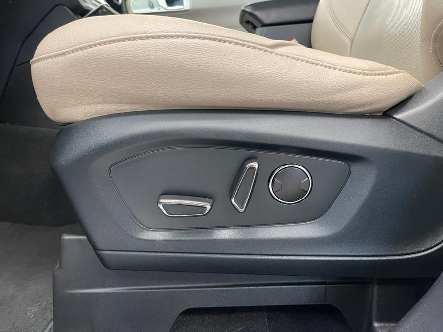 2020 Ford Explorer Limited 4WD, available for sale in Inwood, New York | 5 Towns Drive. Inwood, New York 2020 Ford Explorer Limited 4WD, available for sale in Inwood, New York | 5 Towns Drive. Inwood, New York