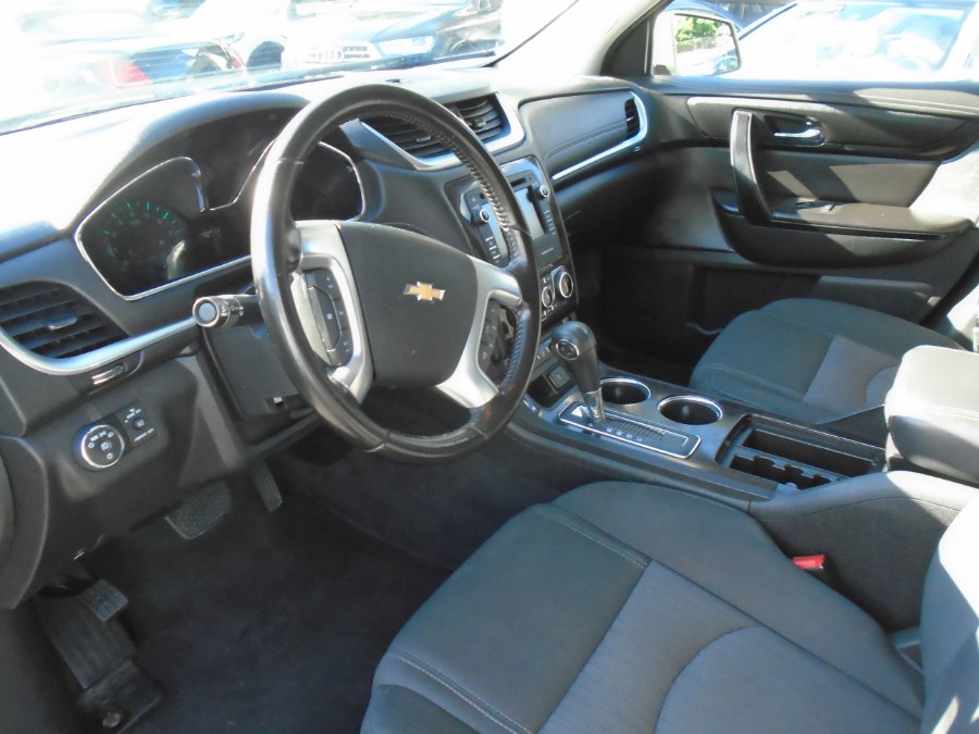 2015 Chevrolet Traverse AWD 4dr LT w/2LT, available for sale in Waterbury, Connecticut | Jim Juliani Motors. Waterbury, Connecticut 2015 Chevrolet Traverse AWD 4dr LT w/2LT, available for sale in Waterbury, Connecticut | Jim Juliani Motors. Waterbury, Connecticut