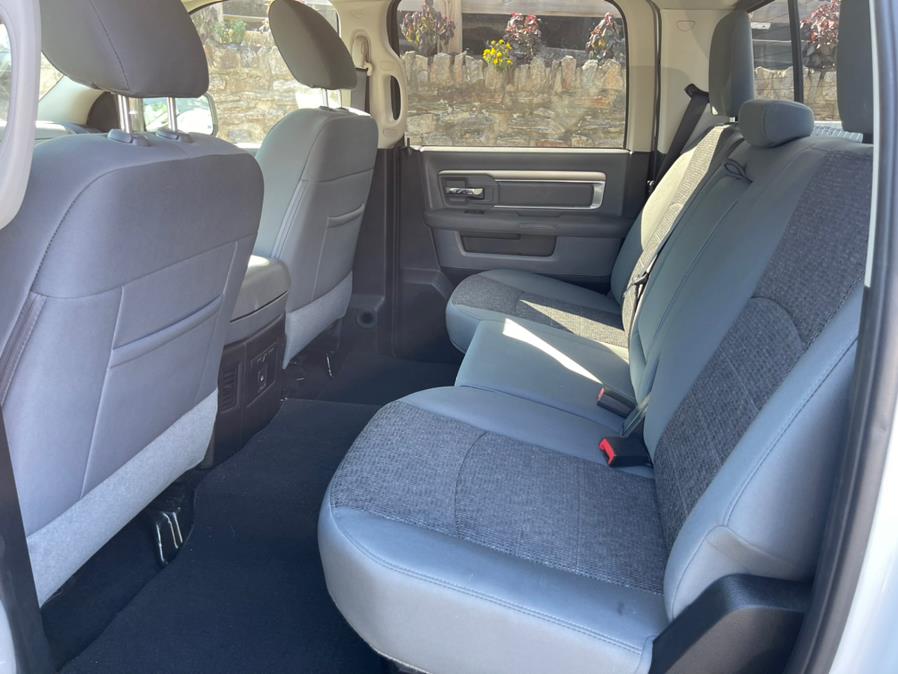 Used Ram 1500 4WD Crew Cab 140.5" Big Horn 2016 | JC Lopez Auto Sales Corp. Port Chester, New York Used Ram 1500 4WD Crew Cab 140.5" Big Horn 2016 | JC Lopez Auto Sales Corp. Port Chester, New York