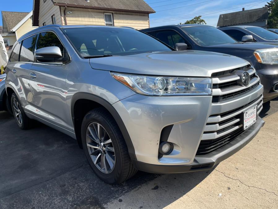 2018 Toyota Highlander SE V6 AWD (Natl), available for sale in Port Chester, New York | JC Lopez Auto Sales Corp. Port Chester, New York 2018 Toyota Highlander SE V6 AWD (Natl), available for sale in Port Chester, New York | JC Lopez Auto Sales Corp. Port Chester, New York
