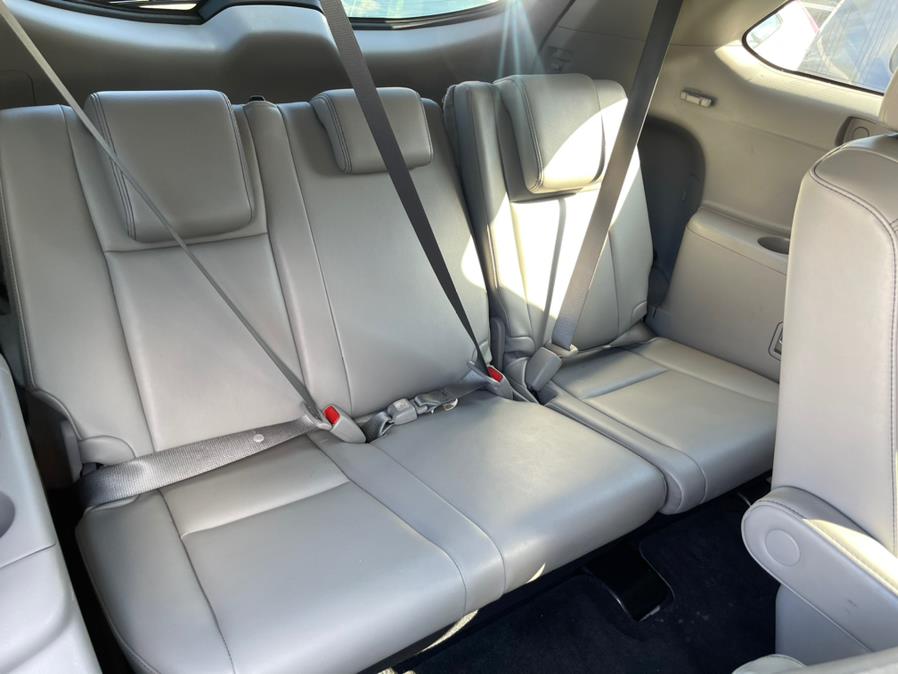 2018 Toyota Highlander SE V6 AWD (Natl), available for sale in Port Chester, New York | JC Lopez Auto Sales Corp. Port Chester, New York 2018 Toyota Highlander SE V6 AWD (Natl), available for sale in Port Chester, New York | JC Lopez Auto Sales Corp. Port Chester, New York