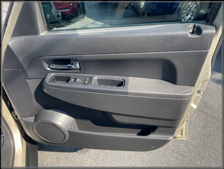 2010 Jeep Liberty 4WD 4dr Sport, available for sale in Huntington Station, New York | My Auto Inc.. Huntington Station, New York 2010 Jeep Liberty 4WD 4dr Sport, available for sale in Huntington Station, New York | My Auto Inc.. Huntington Station, New York