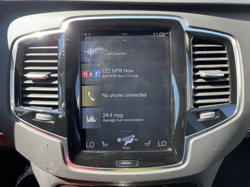 2017 Volvo XC90 T6 AWD 7-Passenger Momentum, available for sale in West Springfield, Massachusetts | Union Street Auto Sales. West Springfield, Massachusetts 2017 Volvo XC90 T6 AWD 7-Passenger Momentum, available for sale in West Springfield, Massachusetts | Union Street Auto Sales. West Springfield, Massachusetts