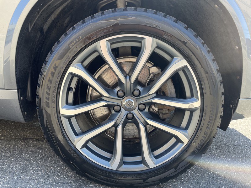 2017 Volvo XC90 T6 AWD 7-Passenger Momentum, available for sale in West Springfield, Massachusetts | Union Street Auto Sales. West Springfield, Massachusetts 2017 Volvo XC90 T6 AWD 7-Passenger Momentum, available for sale in West Springfield, Massachusetts | Union Street Auto Sales. West Springfield, Massachusetts