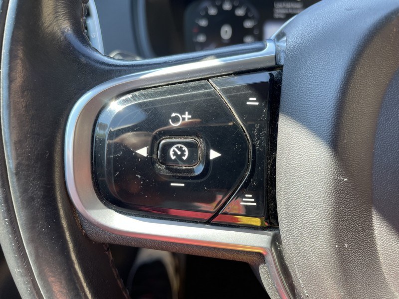 2017 Volvo XC90 T6 AWD 7-Passenger Momentum, available for sale in West Springfield, Massachusetts | Union Street Auto Sales. West Springfield, Massachusetts 2017 Volvo XC90 T6 AWD 7-Passenger Momentum, available for sale in West Springfield, Massachusetts | Union Street Auto Sales. West Springfield, Massachusetts