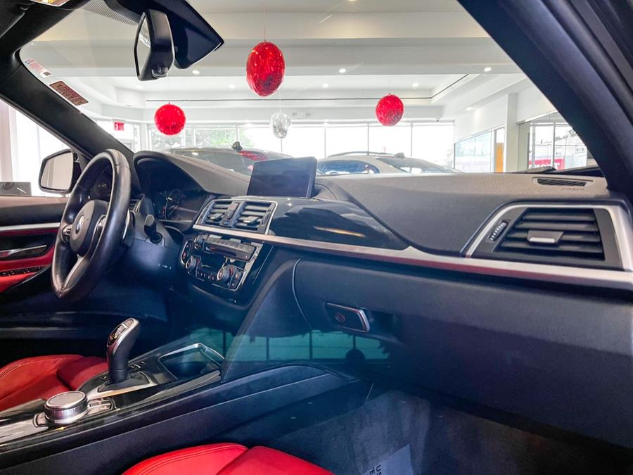 Used BMW 3 Series 330i xDrive Sedan 2018 | Luxury Motor Club. Franklin Square, New York Used BMW 3 Series 330i xDrive Sedan 2018 | Luxury Motor Club. Franklin Square, New York