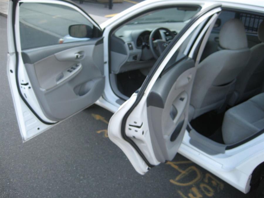 2010 Toyota Corolla LE 4dr Sedan 4A, available for sale in Massapequa, New York | Rite Choice Auto Inc.. Massapequa, New York 2010 Toyota Corolla LE 4dr Sedan 4A, available for sale in Massapequa, New York | Rite Choice Auto Inc.. Massapequa, New York