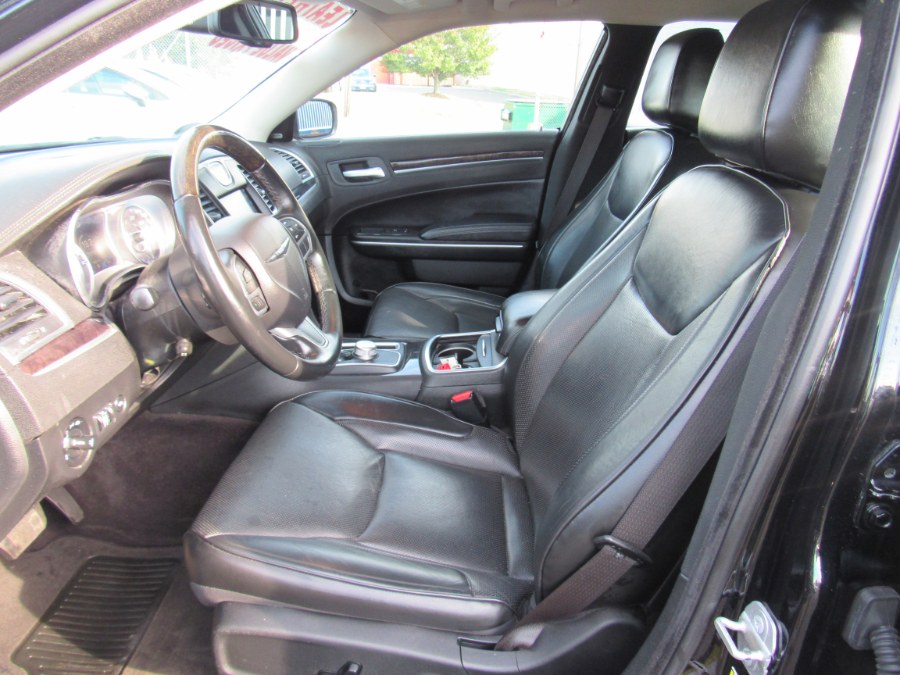 2019 Chrysler 300 Limited RWD, available for sale in Irvington, New Jersey | NJ Used Cars Center. Irvington, New Jersey 2019 Chrysler 300 Limited RWD, available for sale in Irvington, New Jersey | NJ Used Cars Center. Irvington, New Jersey