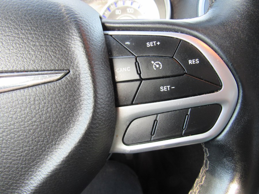 2019 Chrysler 300 Limited RWD, available for sale in Irvington, New Jersey | NJ Used Cars Center. Irvington, New Jersey 2019 Chrysler 300 Limited RWD, available for sale in Irvington, New Jersey | NJ Used Cars Center. Irvington, New Jersey