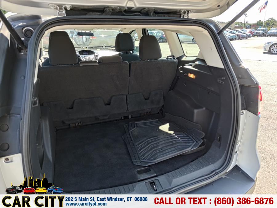 2014 Ford Escape FWD 4dr S, available for sale in East Windsor, Connecticut | Car City LLC. East Windsor, Connecticut 2014 Ford Escape FWD 4dr S, available for sale in East Windsor, Connecticut | Car City LLC. East Windsor, Connecticut