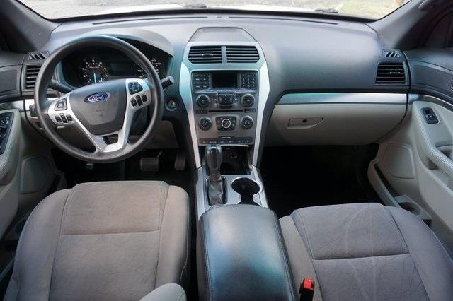 Used Ford Explorer Base 2015 | Blasius Federal Road. Brookfield, Connecticut Used Ford Explorer Base 2015 | Blasius Federal Road. Brookfield, Connecticut