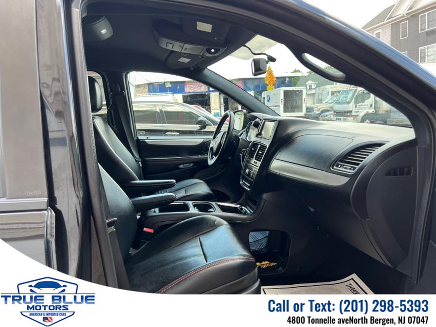 Used Dodge Grand Caravan 4dr Wgn R/T 2012 | True Blue Motors. North Bergen, New Jersey Used Dodge Grand Caravan 4dr Wgn R/T 2012 | True Blue Motors. North Bergen, New Jersey