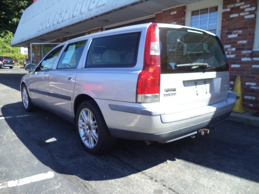 Used Volvo V70 T5 Wagon FWD 2002 | Riverside Motorcars, LLC. Naugatuck, Connecticut Used Volvo V70 T5 Wagon FWD 2002 | Riverside Motorcars, LLC. Naugatuck, Connecticut