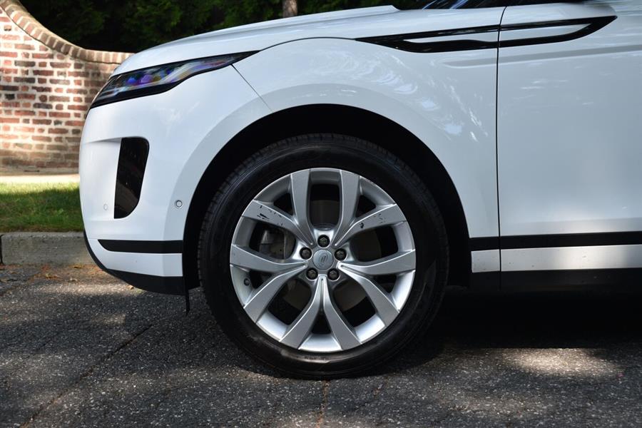 Used Land Rover Range Rover Evoque SE AWD 4dr SUV 2020 | Camy Cars. Great Neck, New York Used Land Rover Range Rover Evoque SE AWD 4dr SUV 2020 | Camy Cars. Great Neck, New York