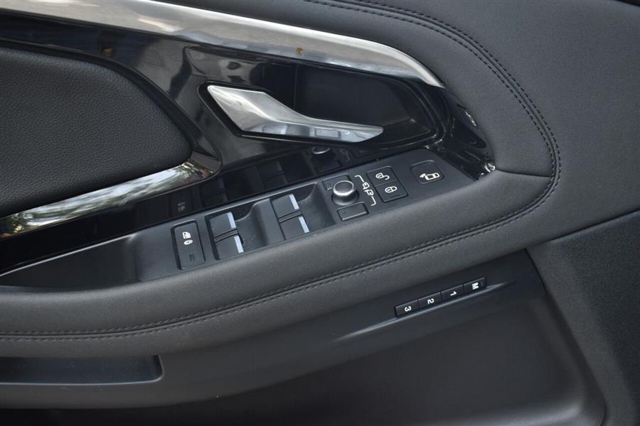 Used Land Rover Range Rover Evoque SE AWD 4dr SUV 2020 | Camy Cars. Great Neck, New York Used Land Rover Range Rover Evoque SE AWD 4dr SUV 2020 | Camy Cars. Great Neck, New York