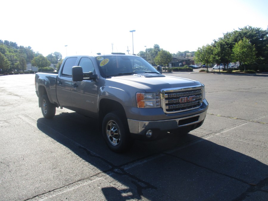 Used GMC Sierra 2500HD 4WD Crew Cab 153.7" 2014 | Universal Motors LLC. New Britain, Connecticut Used GMC Sierra 2500HD 4WD Crew Cab 153.7" 2014 | Universal Motors LLC. New Britain, Connecticut