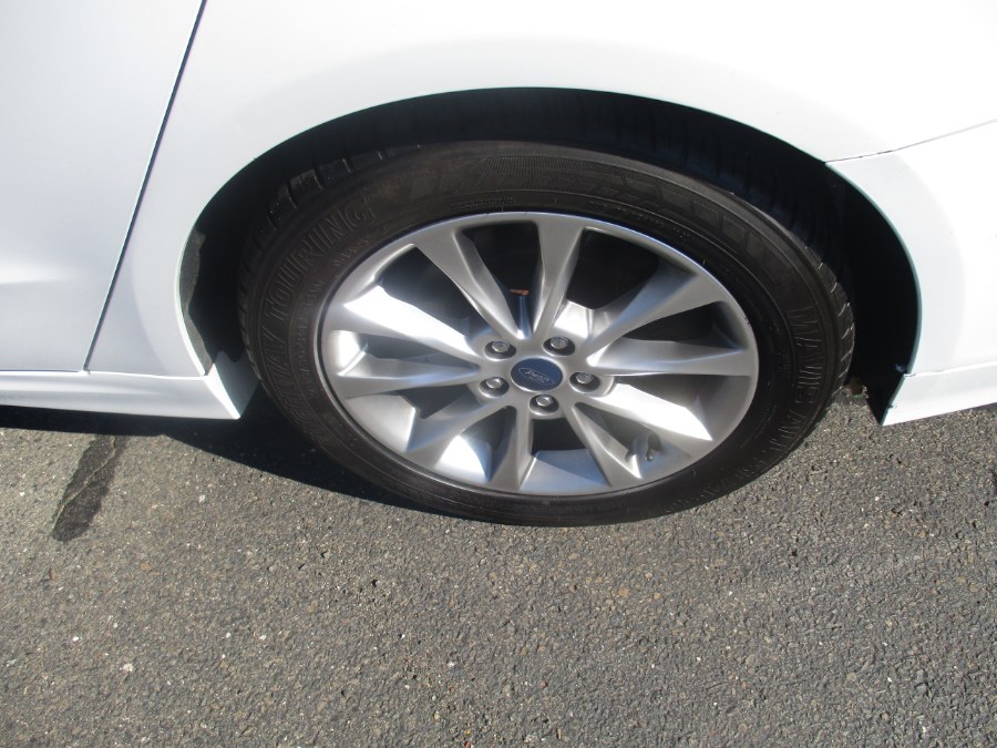 Used Ford Fusion SE Auto 2017 | Universal Motors LLC. New Britain, Connecticut Used Ford Fusion SE Auto 2017 | Universal Motors LLC. New Britain, Connecticut
