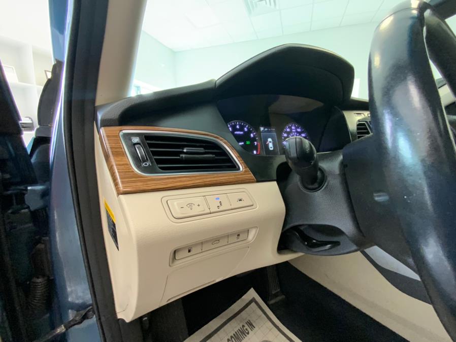 2015 Hyundai Sonata 4dr Sdn 2.4L Limited w/Brown Seats, available for sale in Hartford, Connecticut | Franklin Motors Auto Sales LLC. Hartford, Connecticut 2015 Hyundai Sonata 4dr Sdn 2.4L Limited w/Brown Seats, available for sale in Hartford, Connecticut | Franklin Motors Auto Sales LLC. Hartford, Connecticut