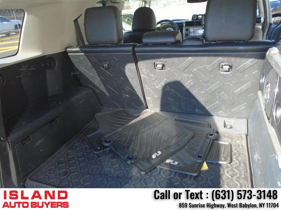 Used Toyota Fj Cruiser Base 4x4 4dr SUV 5A 2014 | Island Auto Buyers. West Babylon, New York Used Toyota Fj Cruiser Base 4x4 4dr SUV 5A 2014 | Island Auto Buyers. West Babylon, New York
