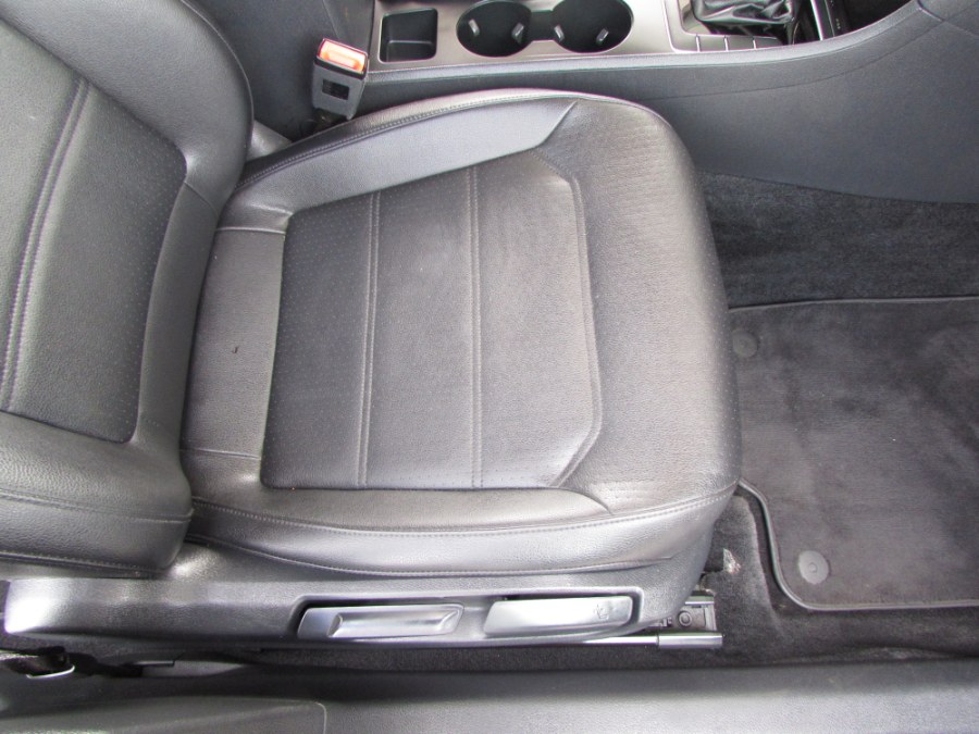 Used Volkswagen Passat R-Line w/Comfort Pkg Auto 2017 | VIP Auto Enterprise, Inc. Orlando, Florida Used Volkswagen Passat R-Line w/Comfort Pkg Auto 2017 | VIP Auto Enterprise, Inc. Orlando, Florida