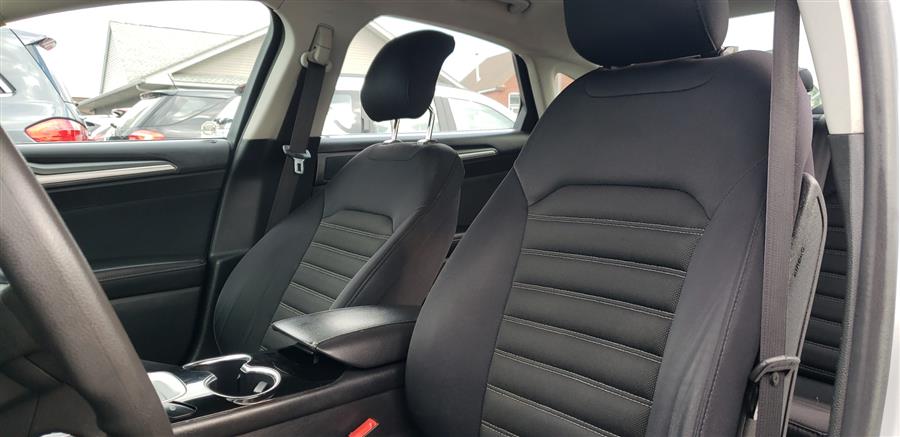 2014 Ford Fusion 4dr Sdn SE FWD, available for sale in Little Ferry, New Jersey | Victoria Preowned Autos Inc. Little Ferry, New Jersey 2014 Ford Fusion 4dr Sdn SE FWD, available for sale in Little Ferry, New Jersey | Victoria Preowned Autos Inc. Little Ferry, New Jersey