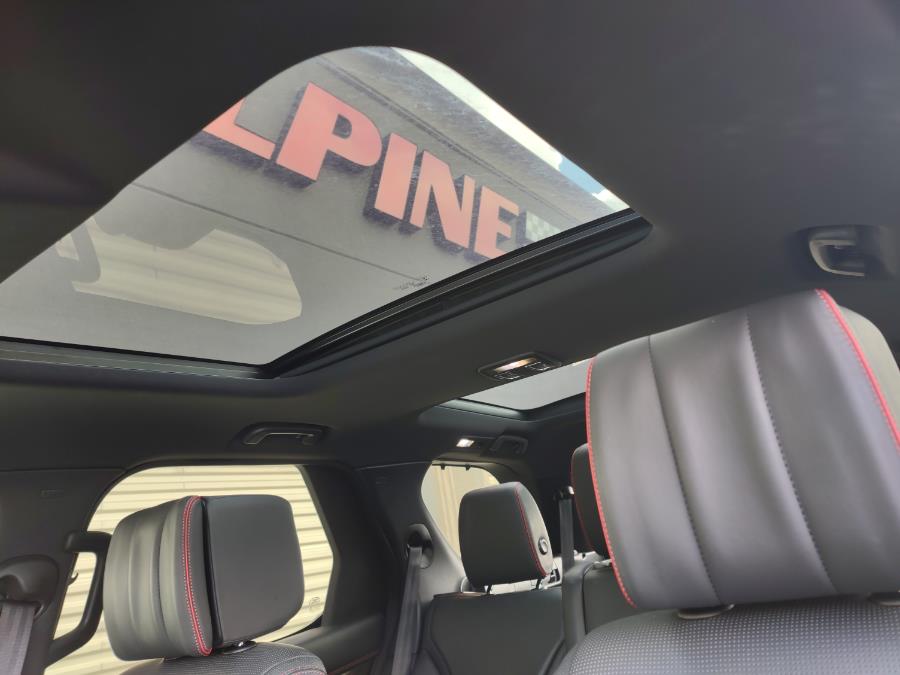 2017 Land Rover Discovery HSE Luxury V6 Supercharged, available for sale in Wantagh, New York | Alpine Motors Inc. Wantagh, New York 2017 Land Rover Discovery HSE Luxury V6 Supercharged, available for sale in Wantagh, New York | Alpine Motors Inc. Wantagh, New York