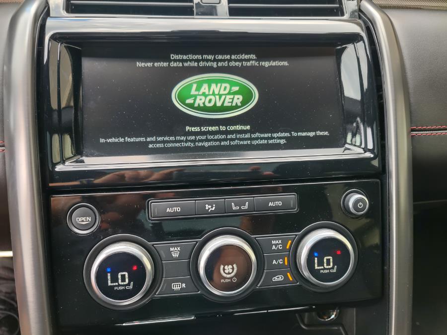 2017 Land Rover Discovery HSE Luxury V6 Supercharged, available for sale in Wantagh, New York | Alpine Motors Inc. Wantagh, New York 2017 Land Rover Discovery HSE Luxury V6 Supercharged, available for sale in Wantagh, New York | Alpine Motors Inc. Wantagh, New York