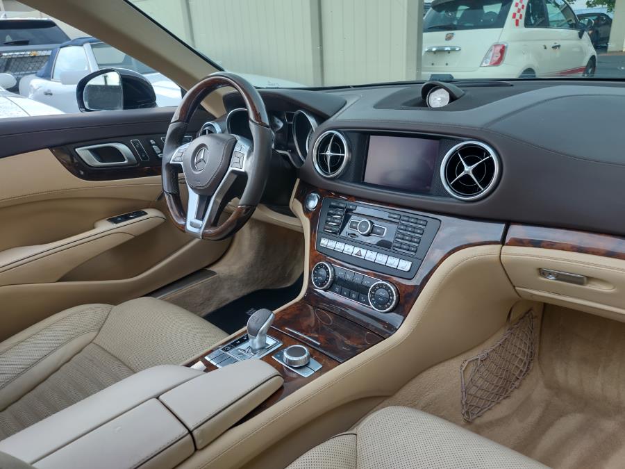 2014 Mercedes-Benz SL-Class 2dr Roadster SL 550, available for sale in Wantagh, New York | Alpine Motors Inc. Wantagh, New York 2014 Mercedes-Benz SL-Class 2dr Roadster SL 550, available for sale in Wantagh, New York | Alpine Motors Inc. Wantagh, New York