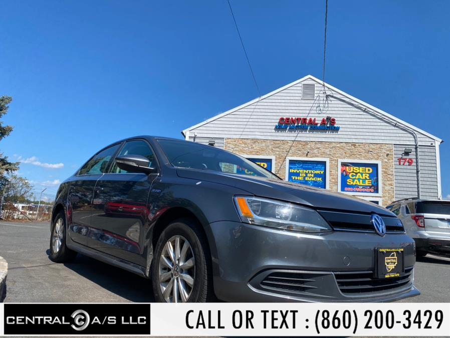 2014 Volkswagen Jetta Sedan 4dr DSG Hybrid SE, available for sale in East Windsor, Connecticut | Central A/S LLC. East Windsor, Connecticut 2014 Volkswagen Jetta Sedan 4dr DSG Hybrid SE, available for sale in East Windsor, Connecticut | Central A/S LLC. East Windsor, Connecticut