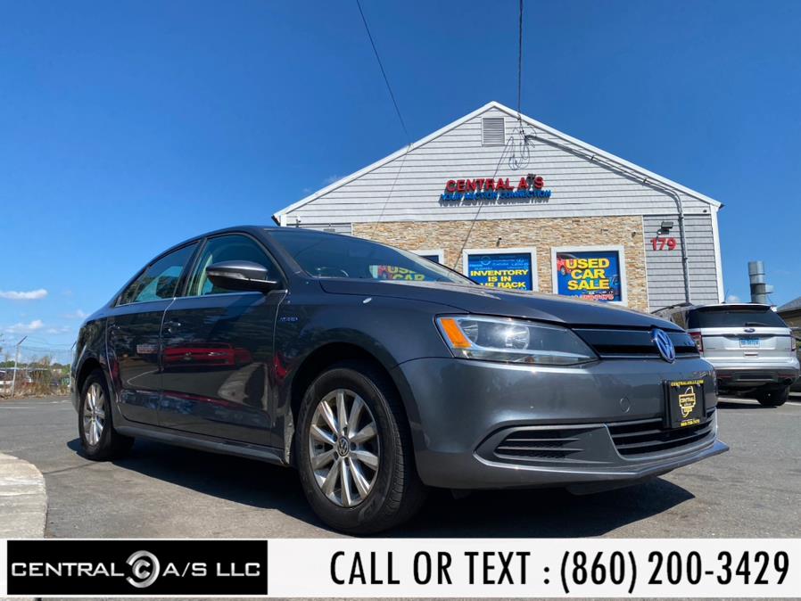 2014 Volkswagen Jetta Sedan 4dr DSG Hybrid SE, available for sale in East Windsor, Connecticut | Central A/S LLC. East Windsor, Connecticut 2014 Volkswagen Jetta Sedan 4dr DSG Hybrid SE, available for sale in East Windsor, Connecticut | Central A/S LLC. East Windsor, Connecticut