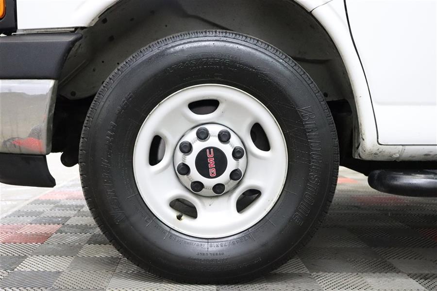 Used GMC Savana G2500 2017 | Fast Track Motors. Paterson, New Jersey Used GMC Savana G2500 2017 | Fast Track Motors. Paterson, New Jersey