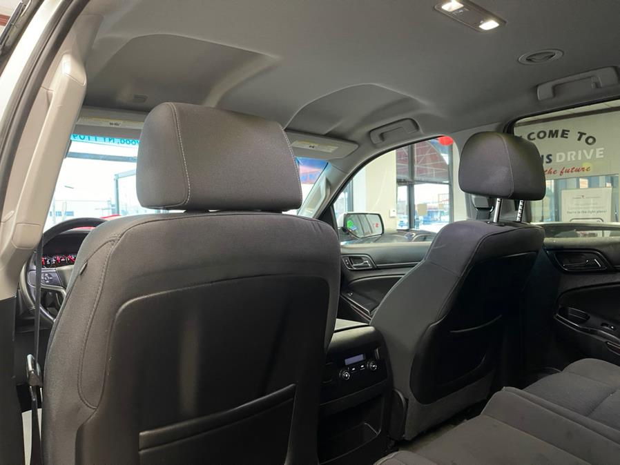 2015 GMC Yukon XL 4WD 4dr SLE, available for sale in Inwood, New York | 5 Towns Drive. Inwood, New York 2015 GMC Yukon XL 4WD 4dr SLE, available for sale in Inwood, New York | 5 Towns Drive. Inwood, New York