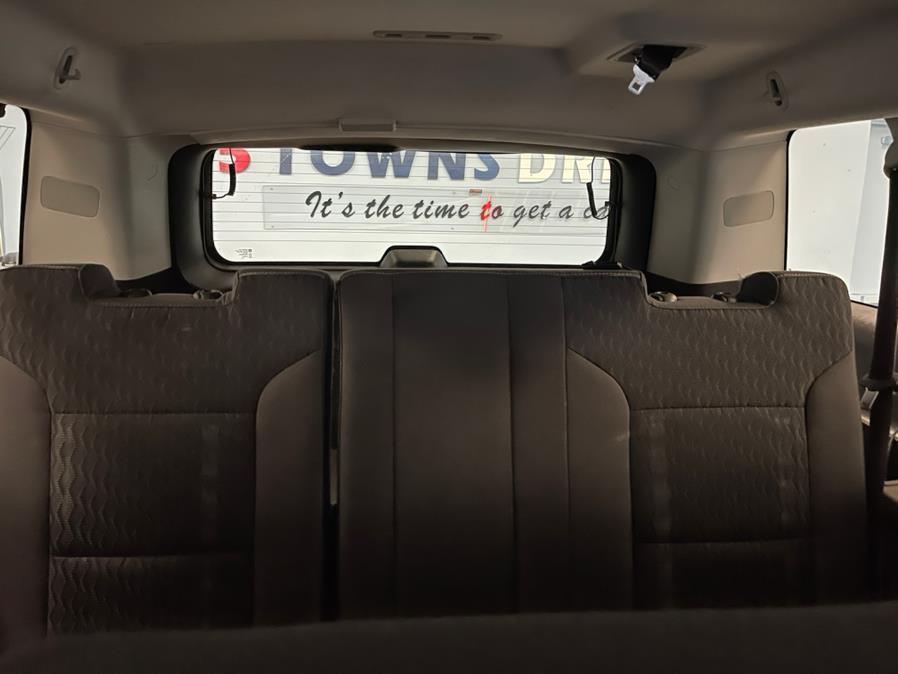 2015 GMC Yukon XL 4WD 4dr SLE, available for sale in Inwood, New York | 5 Towns Drive. Inwood, New York 2015 GMC Yukon XL 4WD 4dr SLE, available for sale in Inwood, New York | 5 Towns Drive. Inwood, New York