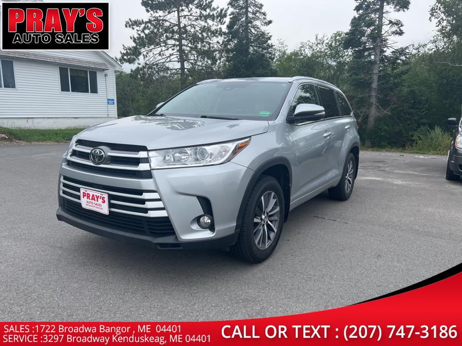 2017 Toyota Highlander XLE V6 AWD (Natl), available for sale in Bangor , Maine | Pray's Auto Sales . Bangor , Maine