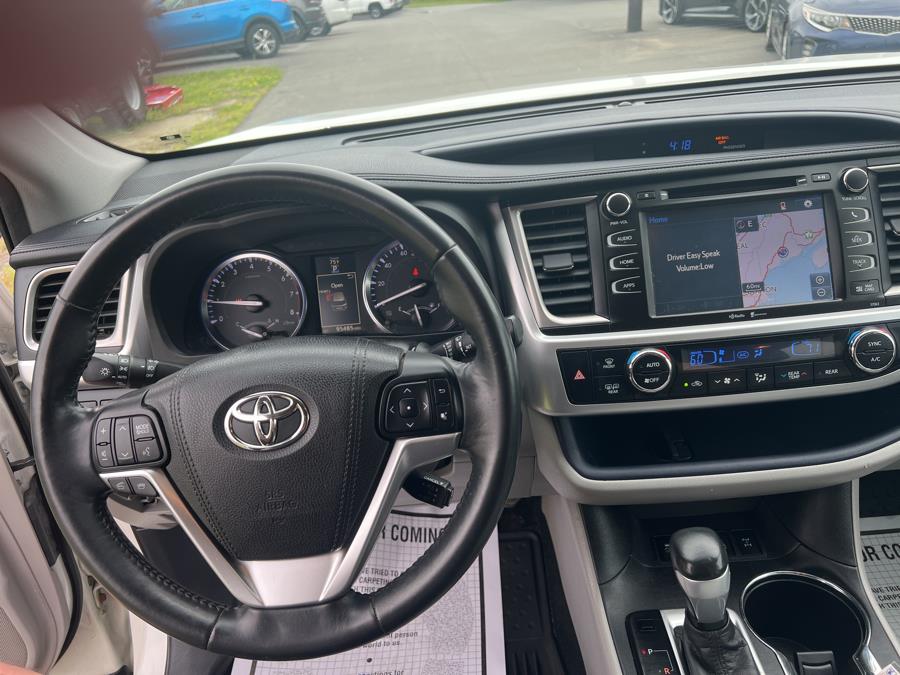 2015 Toyota Highlander AWD 4dr V6 XLE (Natl), available for sale in Bangor , Maine | Pray's Auto Sales . Bangor , Maine 2015 Toyota Highlander AWD 4dr V6 XLE (Natl), available for sale in Bangor , Maine | Pray's Auto Sales . Bangor , Maine