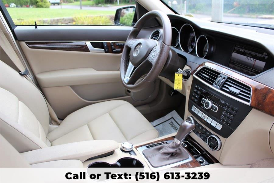 Used Mercedes-Benz C-Class 4dr Sdn C300 Sport 4MATIC 2013 | Great Neck Car Buyers & Sellers. Great Neck, New York Used Mercedes-Benz C-Class 4dr Sdn C300 Sport 4MATIC 2013 | Great Neck Car Buyers & Sellers. Great Neck, New York
