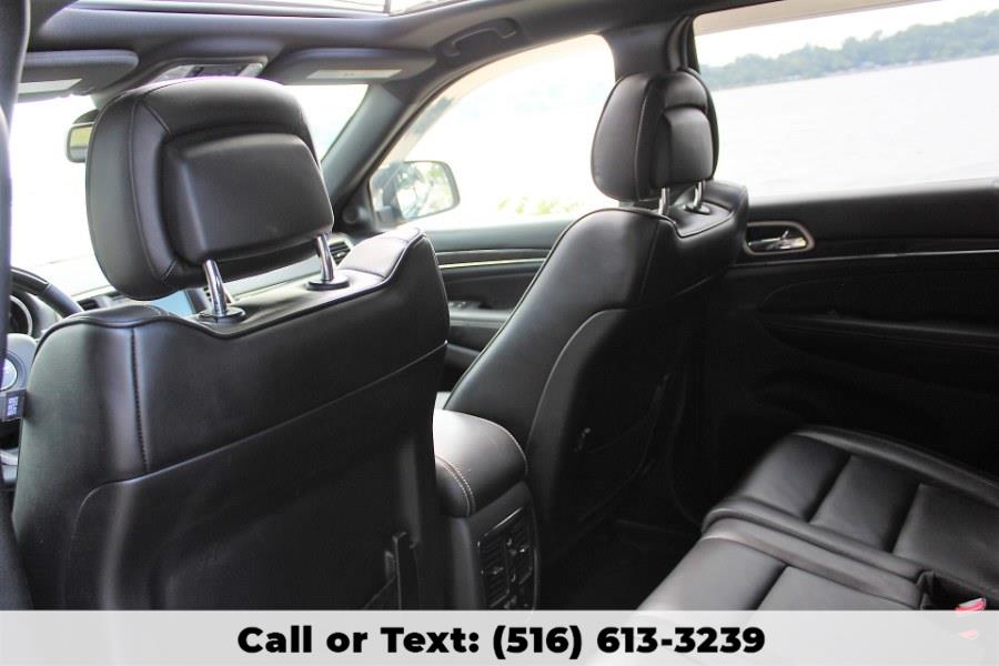 Used Jeep Grand Cherokee 4WD 4dr Overland 2016 | Great Neck Car Buyers & Sellers. Great Neck, New York Used Jeep Grand Cherokee 4WD 4dr Overland 2016 | Great Neck Car Buyers & Sellers. Great Neck, New York