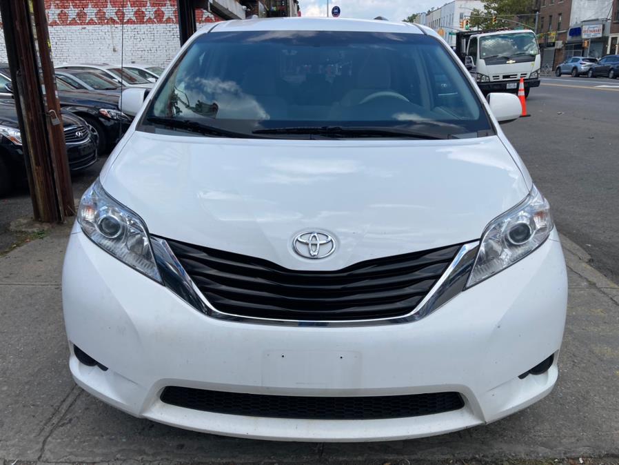 Used Toyota Sienna 5dr 8-Pass Van V6 LE FWD (Natl) 2014 | Carsbuck Inc.. Brooklyn, New York Used Toyota Sienna 5dr 8-Pass Van V6 LE FWD (Natl) 2014 | Carsbuck Inc.. Brooklyn, New York