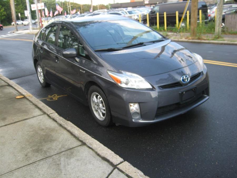 2010 Toyota Prius III 4dr Hatchback, available for sale in Massapequa, New York | Rite Choice Auto Inc.. Massapequa, New York 2010 Toyota Prius III 4dr Hatchback, available for sale in Massapequa, New York | Rite Choice Auto Inc.. Massapequa, New York