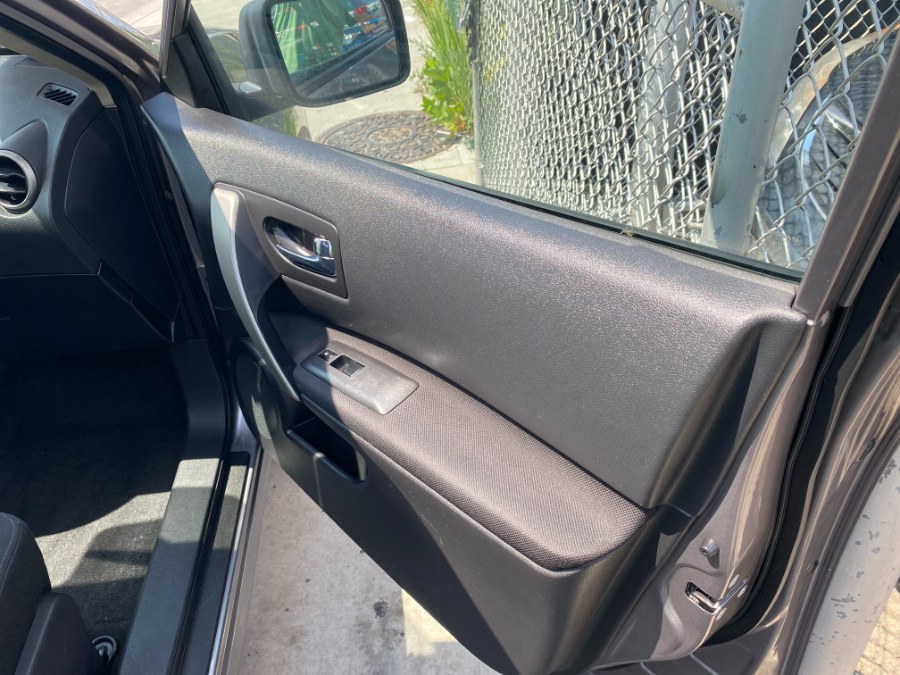 2011 Nissan Rogue AWD 4dr Krom Edition, available for sale in Middle Village, New York | Middle Village Motors . Middle Village, New York 2011 Nissan Rogue AWD 4dr Krom Edition, available for sale in Middle Village, New York | Middle Village Motors . Middle Village, New York