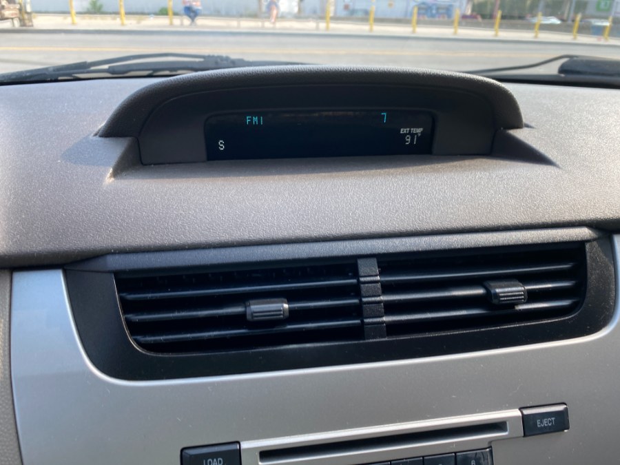 Used Ford Focus 4dr Sdn SE 2010 | Middle Village Motors . Middle Village, New York Used Ford Focus 4dr Sdn SE 2010 | Middle Village Motors . Middle Village, New York