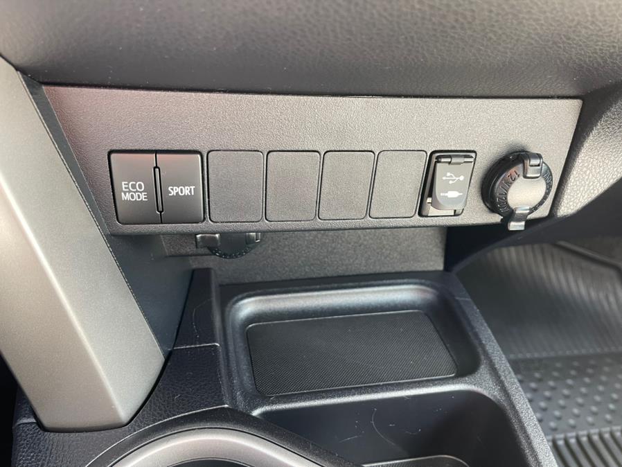 2017 Toyota RAV4 XLE AWD (Natl), available for sale in South Windsor, Connecticut | Mike And Tony Auto Sales, Inc. South Windsor, Connecticut 2017 Toyota RAV4 XLE AWD (Natl), available for sale in South Windsor, Connecticut | Mike And Tony Auto Sales, Inc. South Windsor, Connecticut