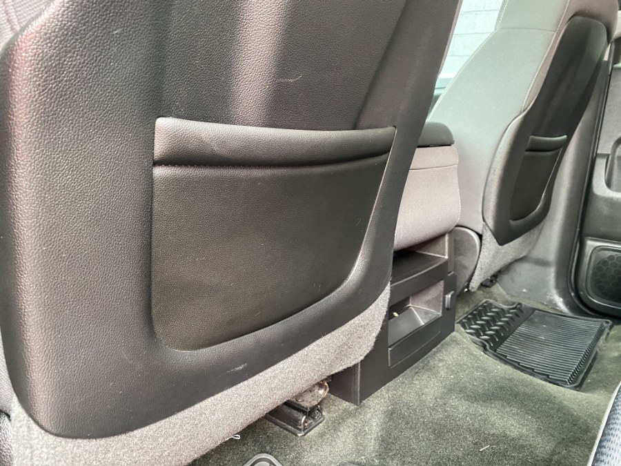 Used Chevrolet Silverado 1500 4WD Crew Cab 143.5" LT w/1LT 2015 | RT Auto Center LLC. Newark, New Jersey Used Chevrolet Silverado 1500 4WD Crew Cab 143.5" LT w/1LT 2015 | RT Auto Center LLC. Newark, New Jersey